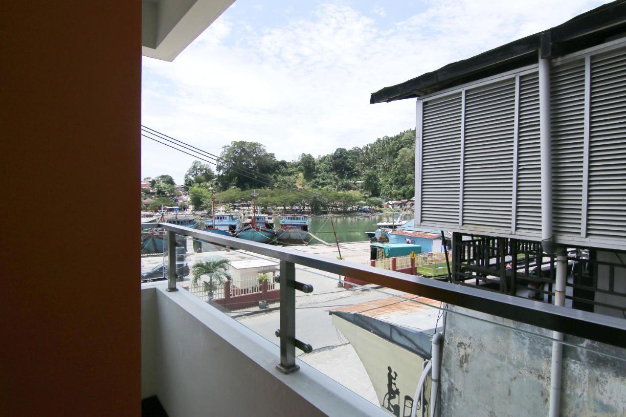 Oyo 592 Budget Hotel By The Harbour Padang  Exterior foto